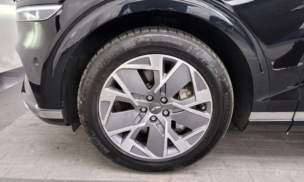 Genesis GV70 2022 e-AWD