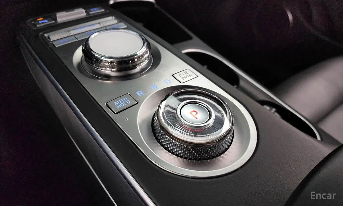 Genesis GV70 2022 e-AWD