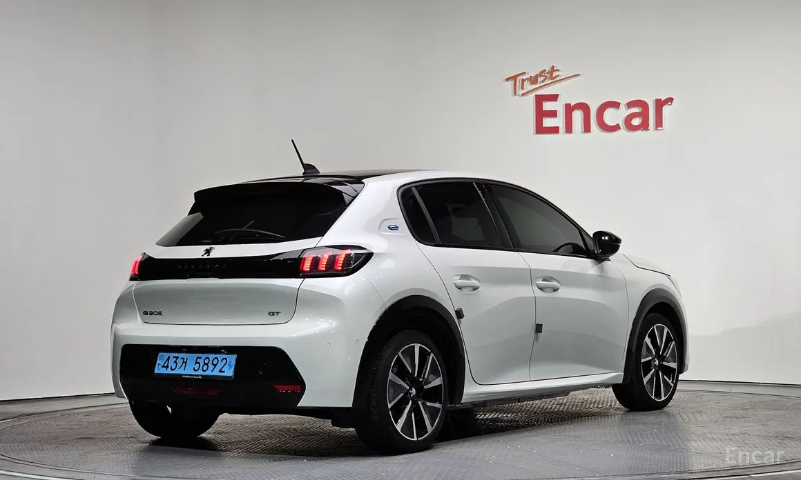 2020 Peugeot 208