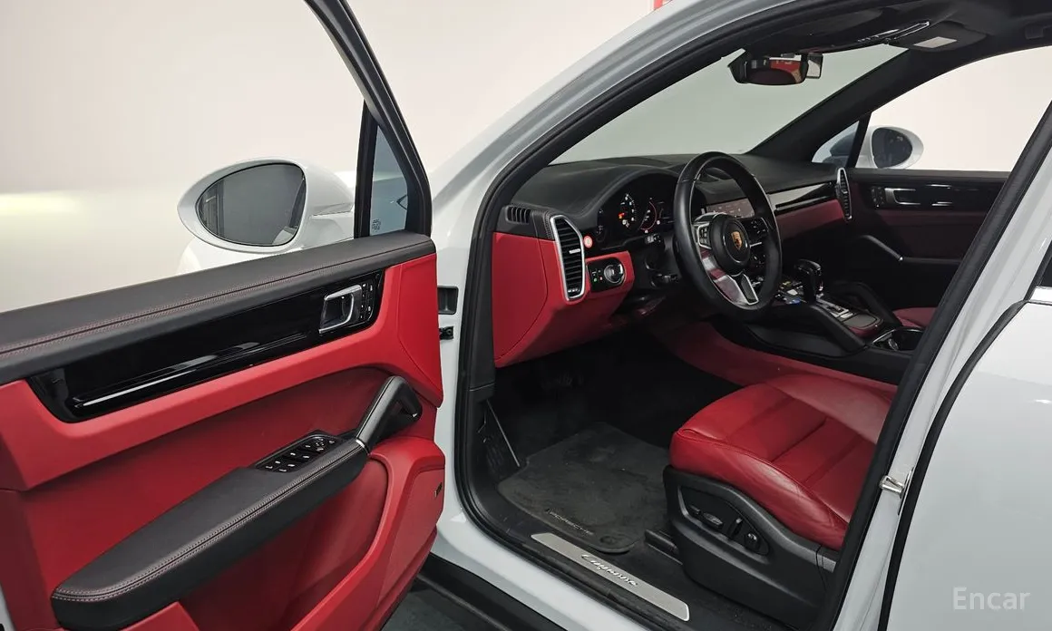 Porsche Cayenne 2019 3.0 PLATINUM EDITION