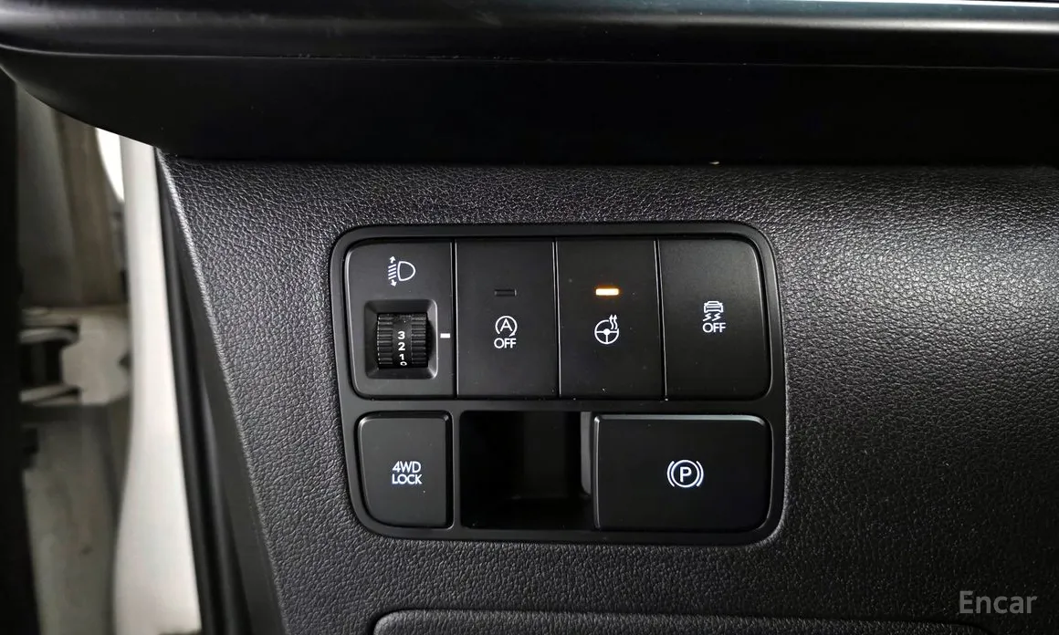 Hyundai Staria 2021 4WD Tourer 9-Seater