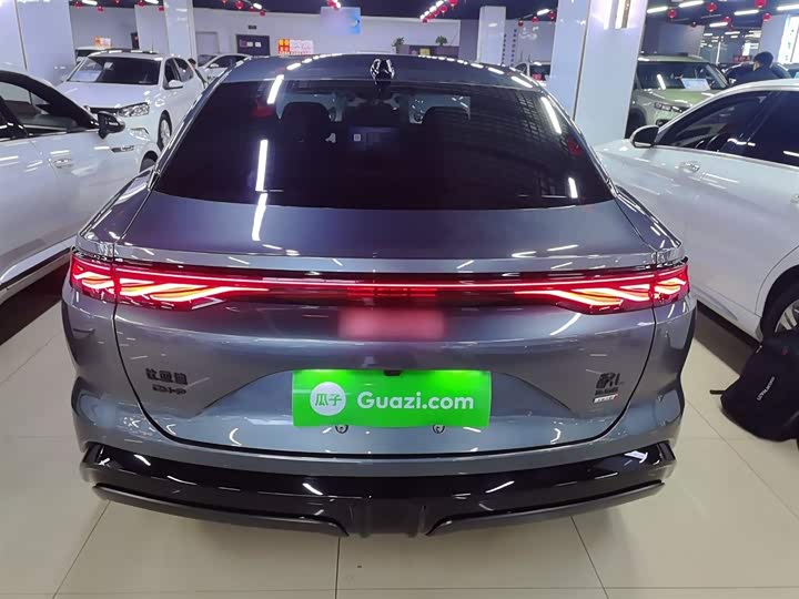 BYD Han L 2025 2025款 DM-p 四驱激光雷达旗舰型