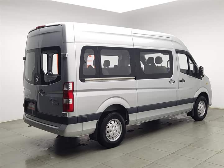 Foton Tuyano 2022 2022款 2.8T自动吉象多功能长轴中顶后单胎7/9座F2.8NS6B177L