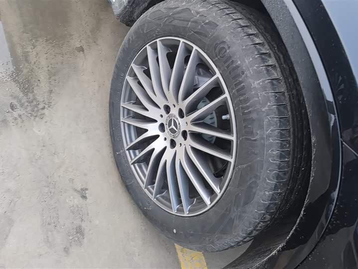 Mercedes-Benz GLC-Class 2025 2025款 改款 GLC 300 L 4MATIC 动感型 5座