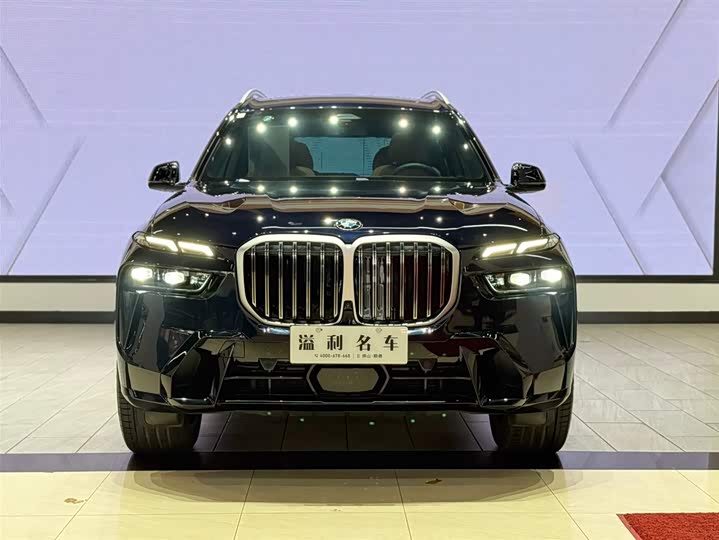 BMW X7 2023 2023款 xDrive40i 尊享型M运动套装