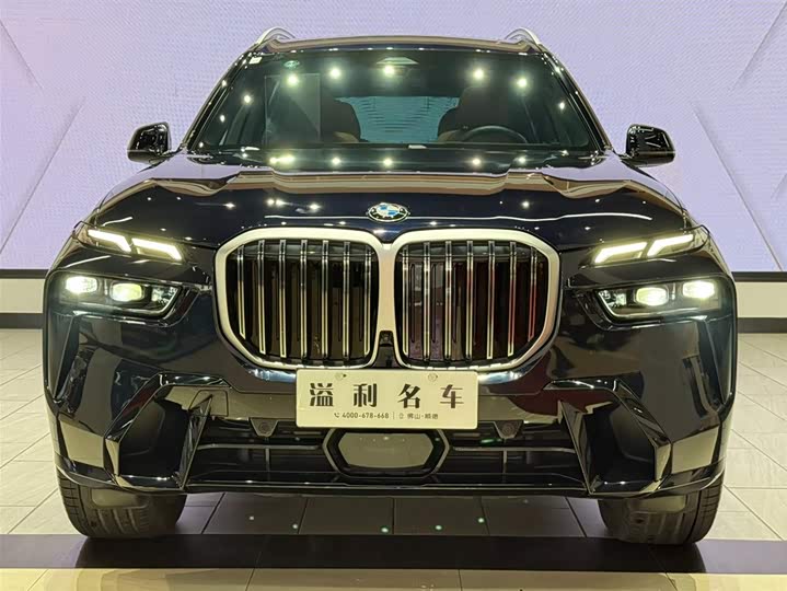 BMW X7 2023 2023款 xDrive40i 尊享型M运动套装