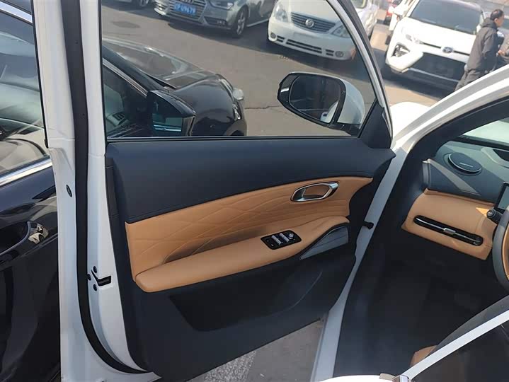 Geely Galaxy Starship 7 2025 2025款 120km 探索+版