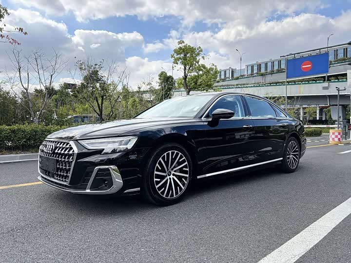 Audi A8 2025 2025款 A8L 45 TFSI quattro 豪华型