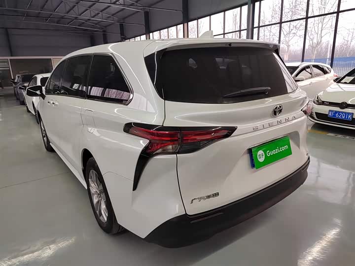 Toyota Sienna 2024 2024款 2.5L混动 舒适版