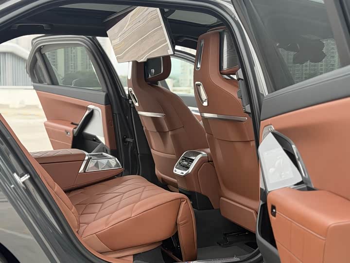 BMW 7 Series 2023 2023款 740Li 尊享型 M运动套装