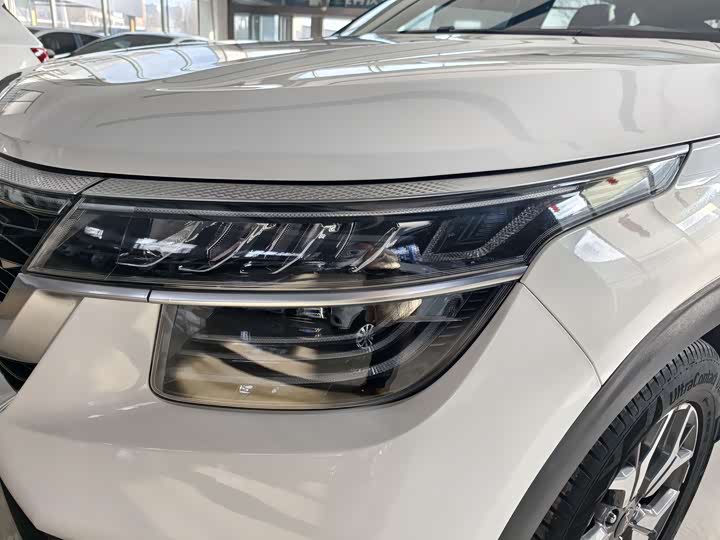 Kia KX3 2021 2021款 1.5L CVT潮流版