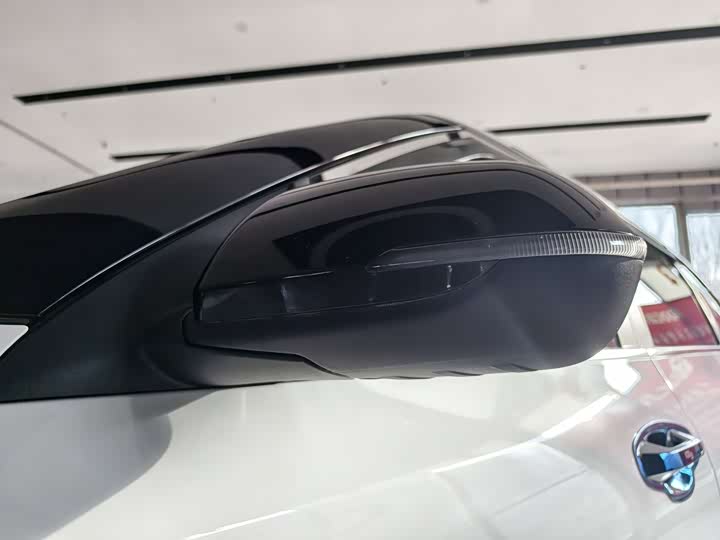 Kia KX3 2021 2021款 1.5L CVT潮流版