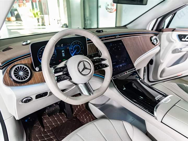Mercedes-Benz EQE SUV 2023 2023款 350 4MATIC 先锋版