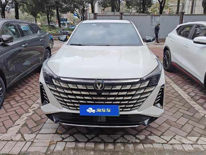 Changan UNI-Z Hybrid 2024 2024款 蓝鲸智电iDD 125km 领先型