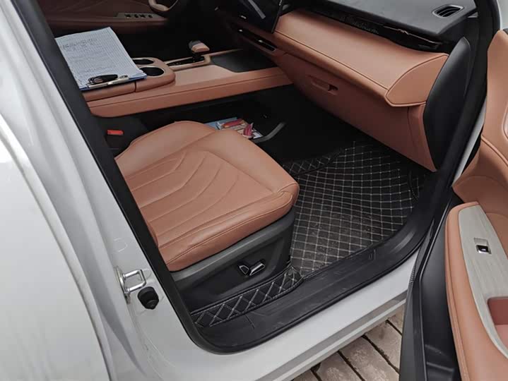 Changan UNI-Z Hybrid 2024 2024款 蓝鲸智电iDD 125km 领先型