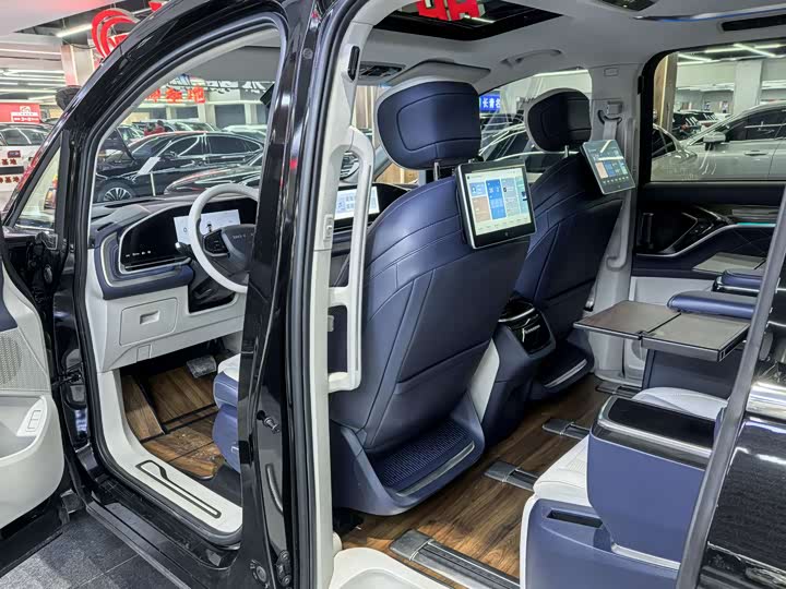 Maxus Mifa 9 2022 2022款 长续航 高山六座版