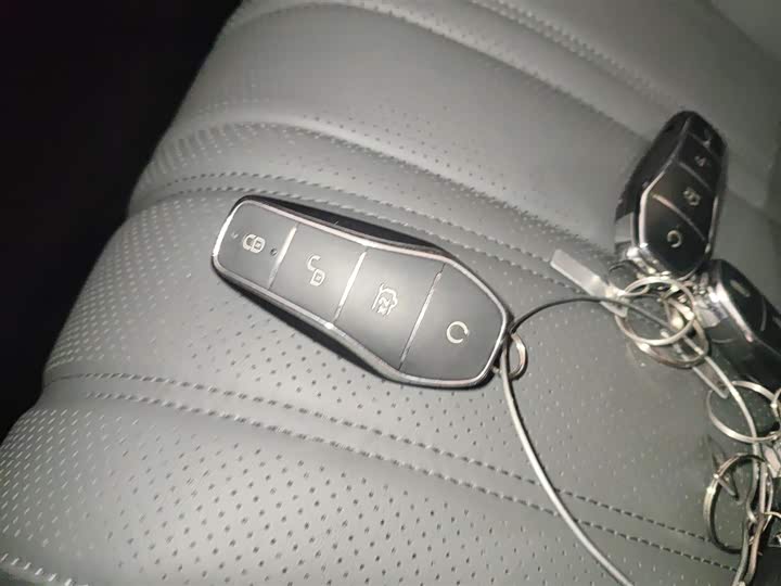 BYD Song L 2025 2025款 智驾版 662km 激光雷达卓越型