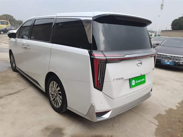 GAC Trumpchi M8 2024 2024款 宗师系列 400T 至尊版