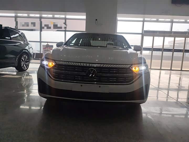 Volkswagen Sagitar L 2025 2025款 改款三 300TSI DSG超越版