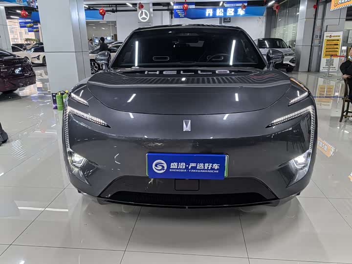 Avatr 11 2024 2024款 730 三激光后驱奢享版