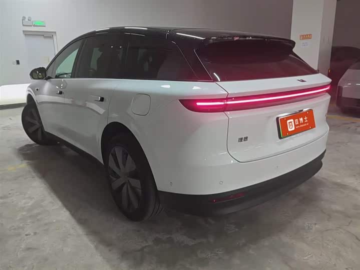 LiXiang i6 2025 2025款 两驱标准版