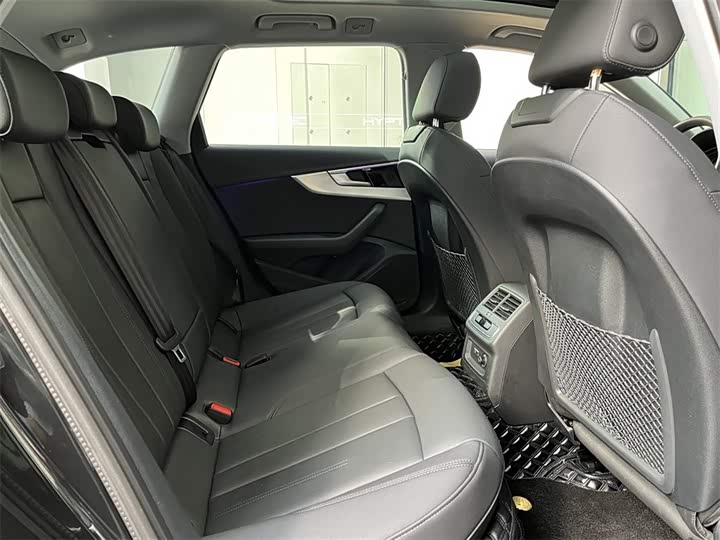 Audi A4 2023 2023款 Avant 40 TFSI 时尚动感型