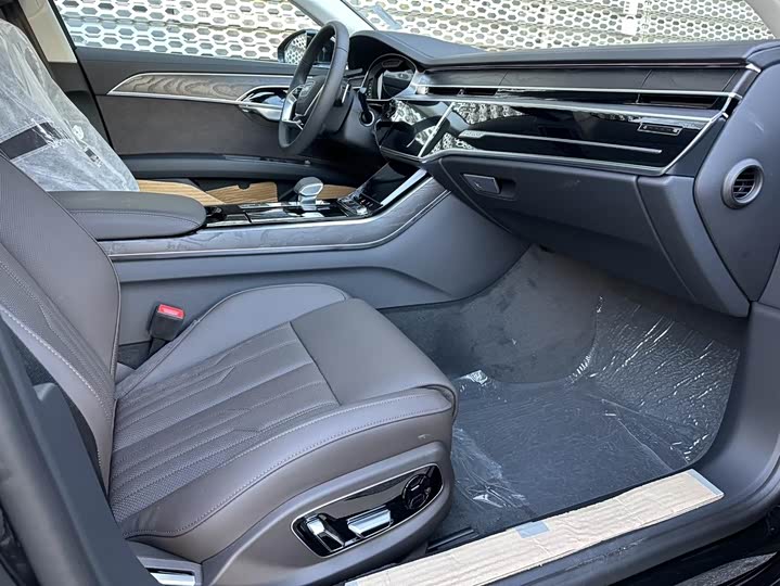 Audi A8 2025 2025款 A8L 45 TFSI quattro 豪华型