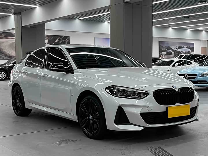 BMW 1 Series 2023 2023款 125i M运动曜夜版