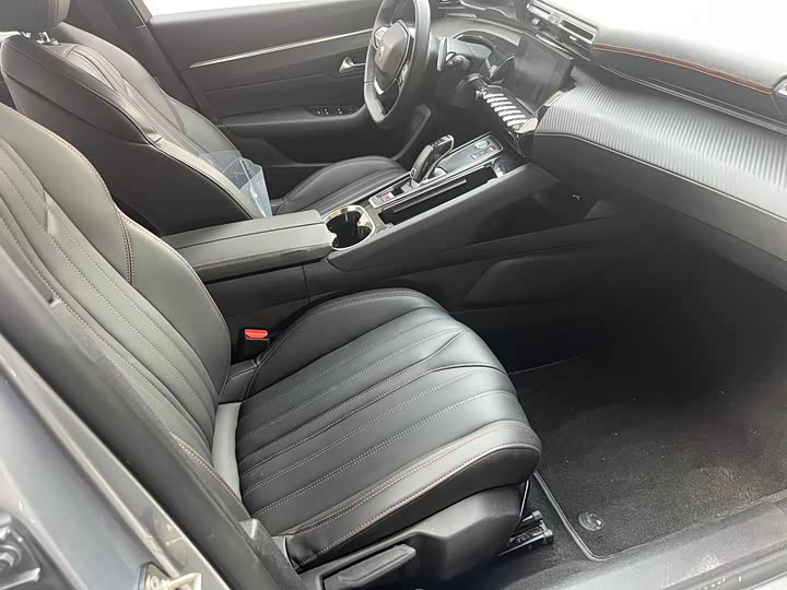 Peugeot 508 2021 2021款 508L 400THP PureTech 驾控版