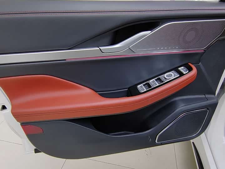 Lincoln Z (Zephyr) 2024 2024款 2.0T 尊尚版