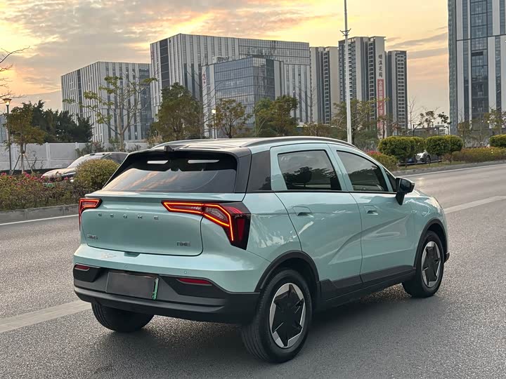 Geely Geometry E Firefly 2024 2024款 301km 星光