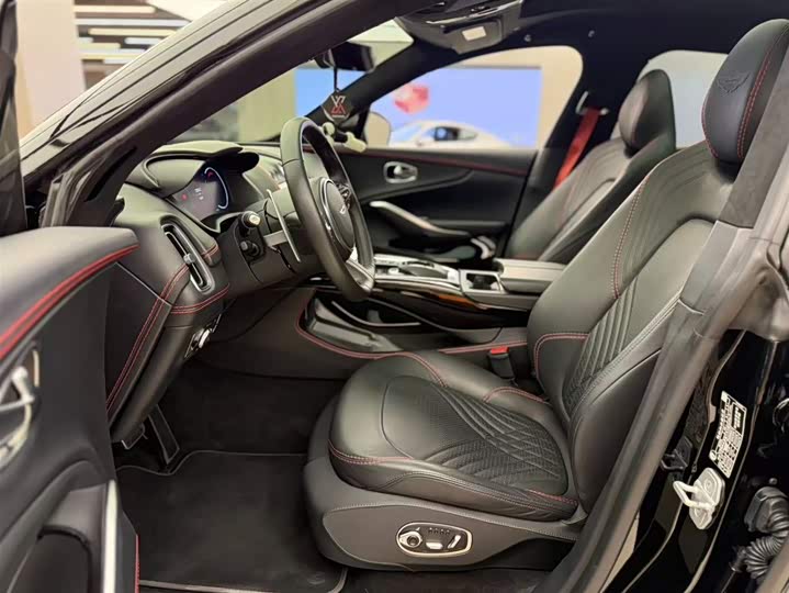 Aston Martin DBX 2023 2023款 3.0T STRAIGHT-SIX