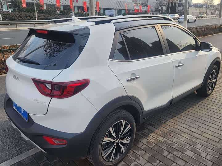 Kia KX1 2021 2021款 1.4L 自动趣享版
