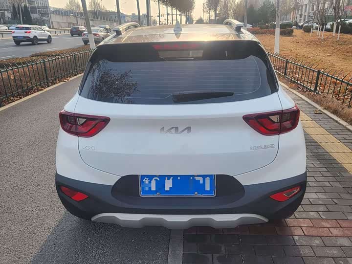 Kia KX1 2021 2021款 1.4L 自动趣享版