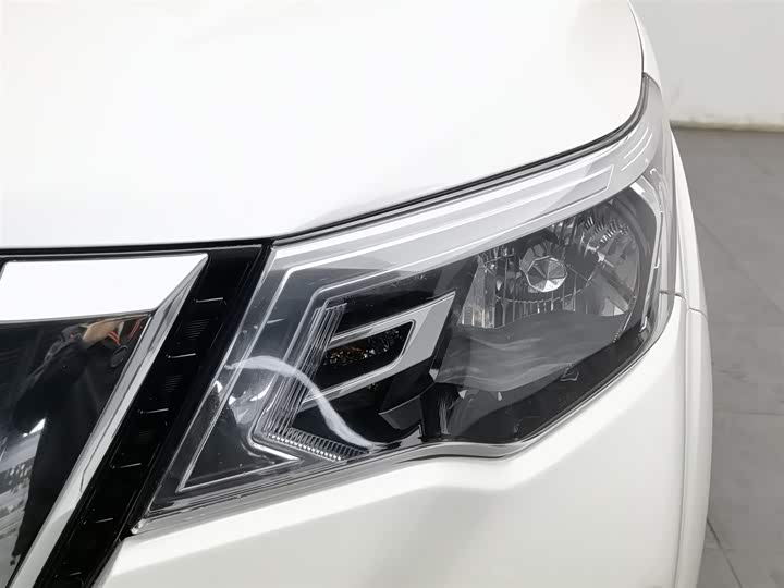 Nissan Terra 2020 2020款 2.5L XL Upper 自动两驱豪华版