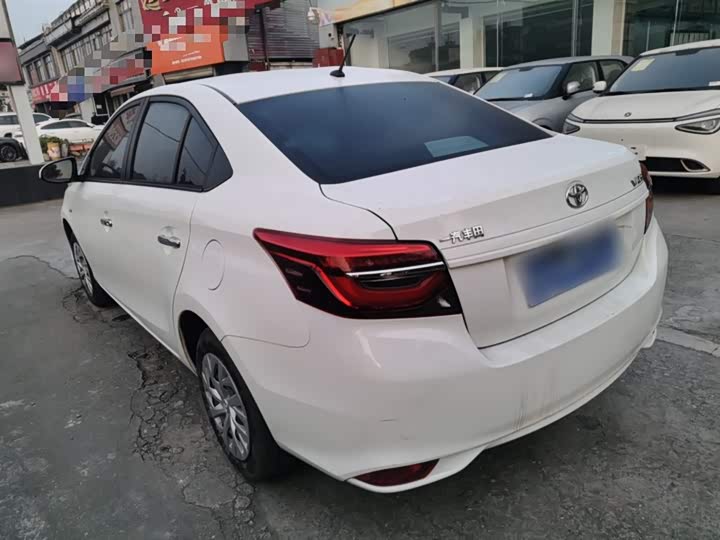 Toyota Vios 2022 2022款 1.5L 20周年纪念版
