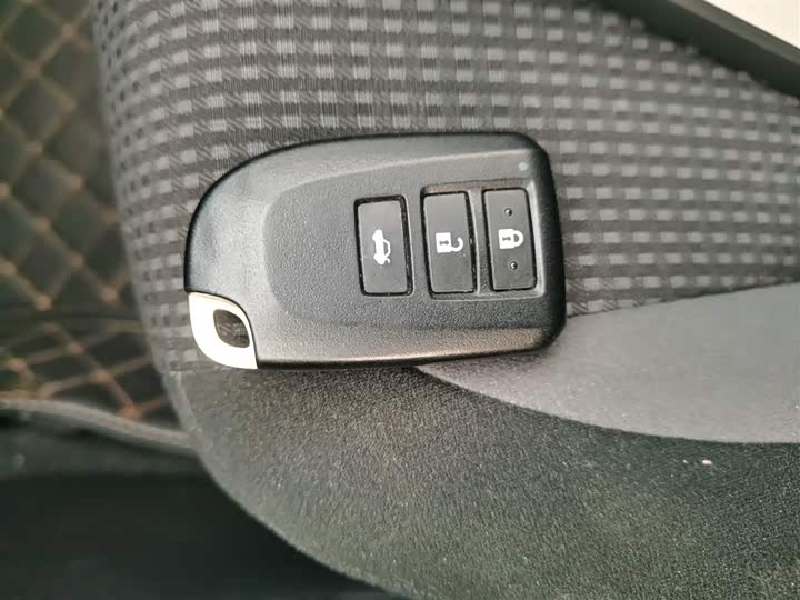 Toyota Vios 2022 2022款 1.5L 20周年纪念版