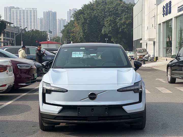Volvo EX30 2025 2025款 后驱长续航版 Ultra