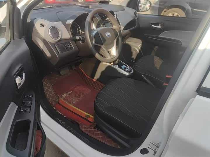 Changan BenBen E-Star 2021 2021款 国民版 多彩款 磷酸铁锂（31.95kWh）