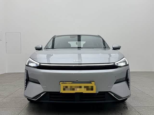 Geely Galaxy L6 2025 2025款 EM-i 140km 星舰版