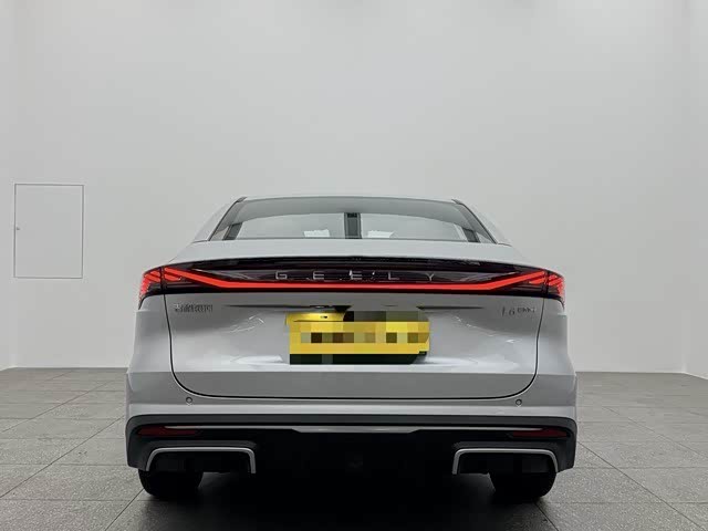 Geely Galaxy L6 2025 2025款 EM-i 140km 星舰版