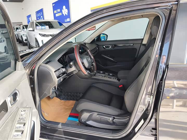 Honda Integra 2023 2023款 240TURBO CVT领先版