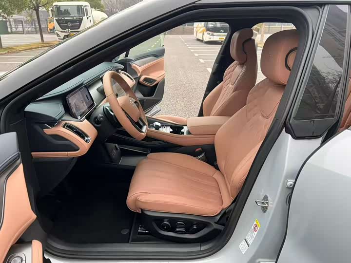 BYD Song L 2025 2025款 智驾版 662km 激光雷达卓越型