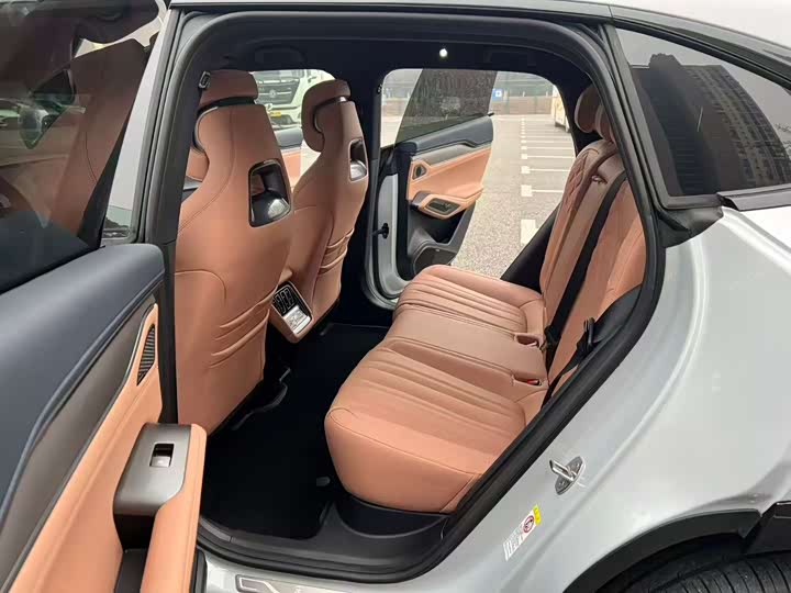 BYD Song L 2025 2025款 智驾版 662km 激光雷达卓越型