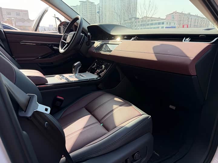 Land Rover Range Rover Evoque L Hybrid 2023 2023款 极光L P300e 插电式电动混合版