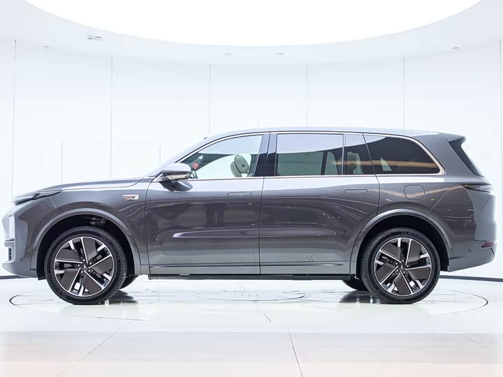 LiXiang L9 2025 2025款 Ultra 智能焕新版