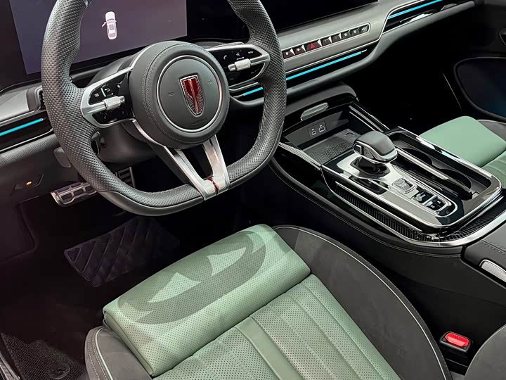 Hongqi H9 2024 2024款 2.0T 旗享 私享风尚版