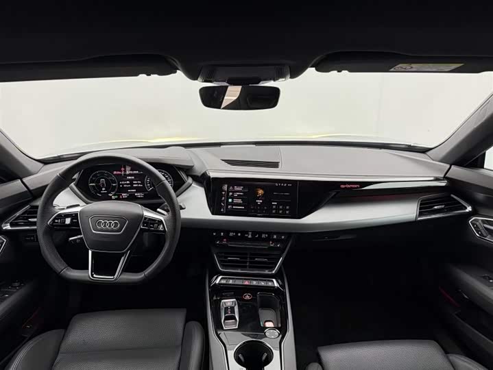 Audi e-tron GT 2023 2023款 基本型