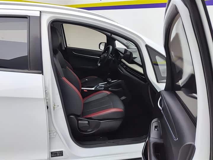 Geely Vision X3 2021 2021款 PRO 1.5L CVT尊贵型