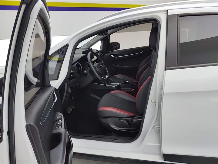 Geely Vision X3 2021 2021款 PRO 1.5L CVT尊贵型